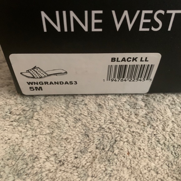 Nine West sandal - Picture 3 of 3